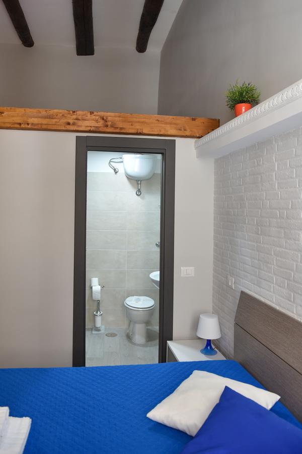Famigi Bed and Breakfast Napels Buitenkant foto